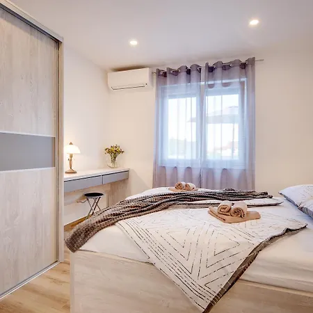 Neue Bei Rovinj Mit Privatem Pool, Wlan, Klima *