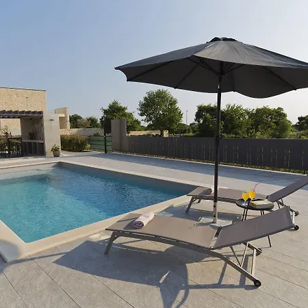 Ferienhaus Neue Bei Rovinj Mit Privatem Pool, Wlan, Klima Burići