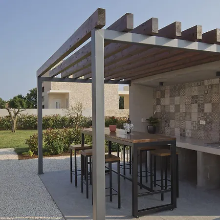 Neue Bei Rovinj Mit Privatem Pool, Wlan, Klima Holiday home *